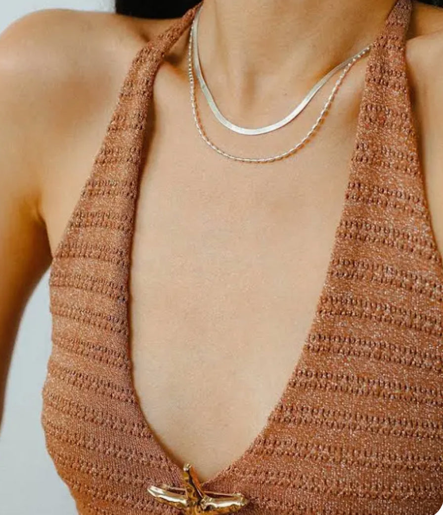 Modern Muse Twist Necklace